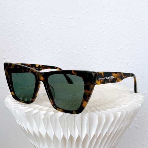 Alexander McQueen AAA Quality Sunglasses #962857