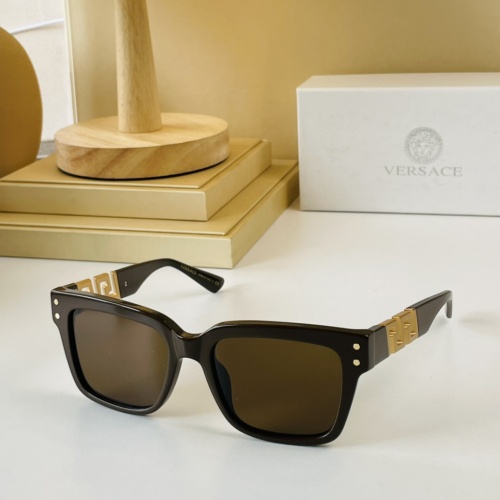 Versace AAA Quality Sunglasses #963035