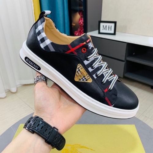 Replica Burberry Casual Shoes For Men #963600 $76.00 USD for Wholesale