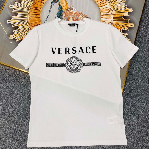 Versace T-Shirts Short Sleeved For Unisex #963832