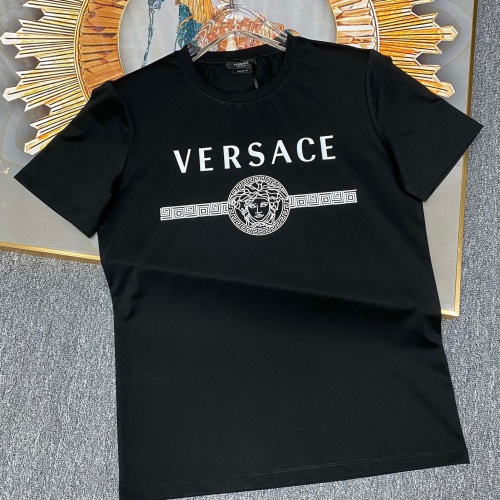Versace T-Shirts Short Sleeved For Unisex #963833 $60.00 USD, Wholesale Replica Versace T-Shirts