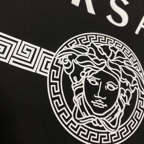 Replica Versace T-Shirts Short Sleeved For Unisex #963833 $60.00 USD for Wholesale