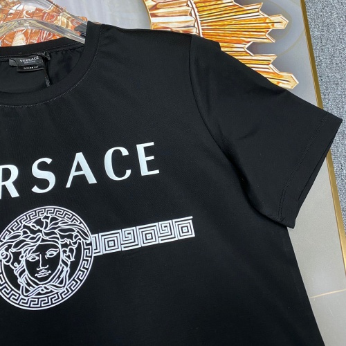 Replica Versace T-Shirts Short Sleeved For Unisex #963833 $60.00 USD for Wholesale