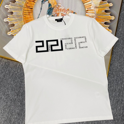 Versace T-Shirts Short Sleeved For Unisex #963841 $60.00 USD, Wholesale Replica Versace T-Shirts
