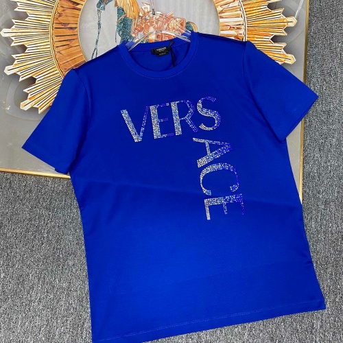 $60.00 USD Versace T-Shirts Short Sleeved For Unisex #963865