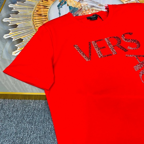 Replica Versace T-Shirts Short Sleeved For Unisex #963866 $60.00 USD for Wholesale