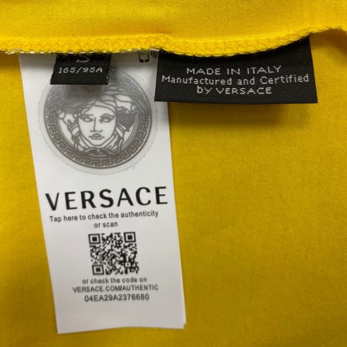 Replica Versace T-Shirts Short Sleeved For Unisex #963877 $60.00 USD for Wholesale