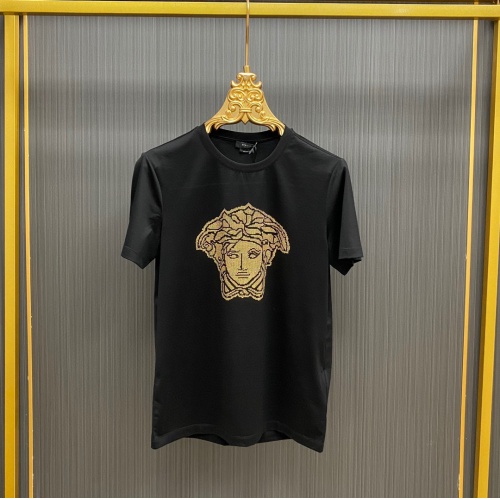 Versace T-Shirts Short Sleeved For Unisex #963880