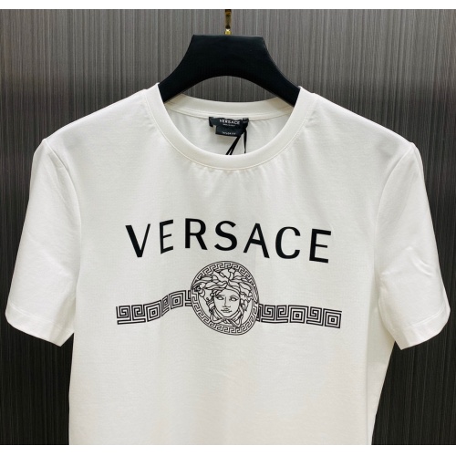 Replica Versace T-Shirts Short Sleeved For Unisex #963883 $60.00 USD for Wholesale