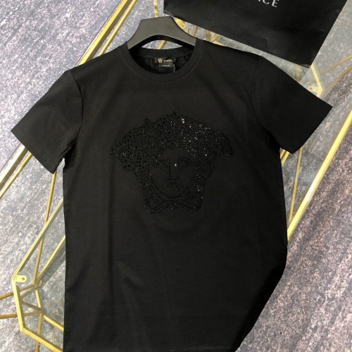 Versace T-Shirts Short Sleeved For Unisex #963885