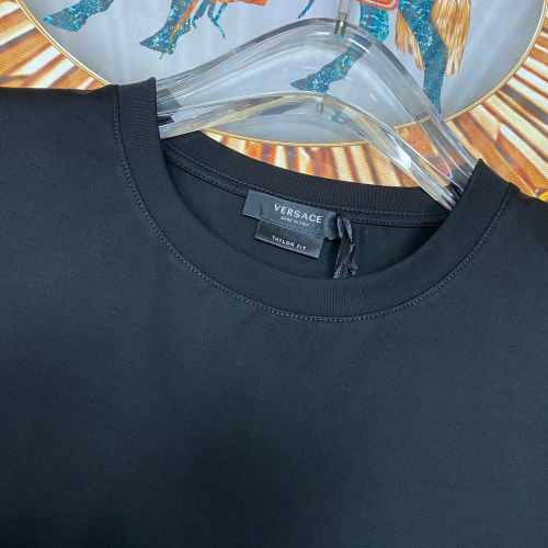 Replica Versace T-Shirts Short Sleeved For Unisex #963886 $60.00 USD for Wholesale