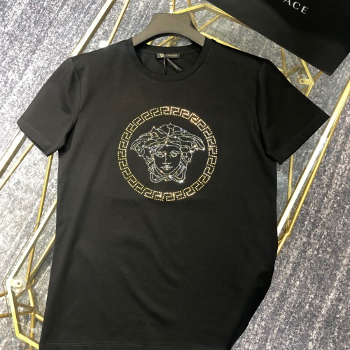 Versace T-Shirts Short Sleeved For Unisex #963889