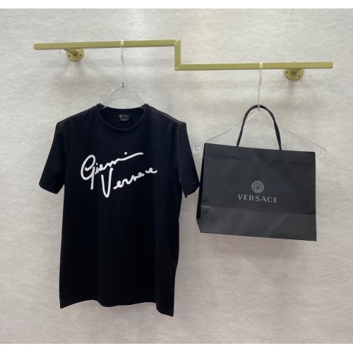 Versace T-Shirts Short Sleeved For Unisex #963894 $60.00 USD, Wholesale Replica Versace T-Shirts