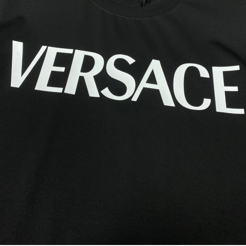 Replica Versace T-Shirts Short Sleeved For Unisex #963897 $60.00 USD for Wholesale