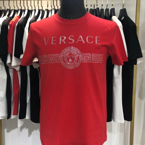 Replica Versace T-Shirts Short Sleeved For Unisex #963899 $60.00 USD for Wholesale