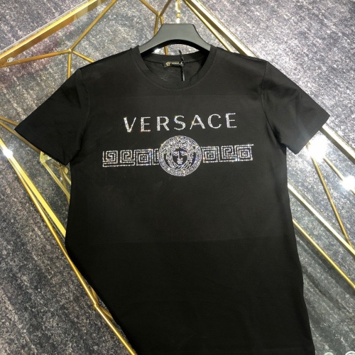 Versace T-Shirts Short Sleeved For Unisex #963900