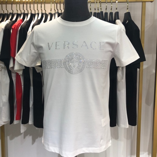 Replica Versace T-Shirts Short Sleeved For Unisex #963901 $60.00 USD for Wholesale