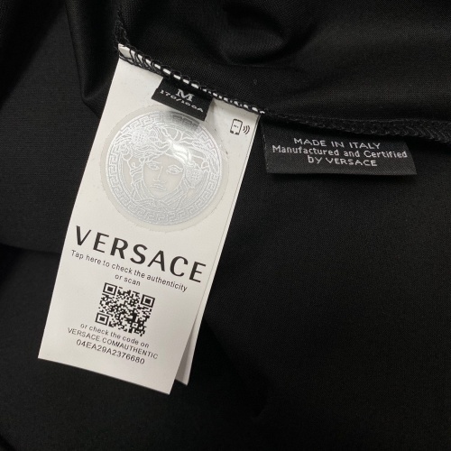 Replica Versace T-Shirts Short Sleeved For Unisex #963937 $64.00 USD for Wholesale