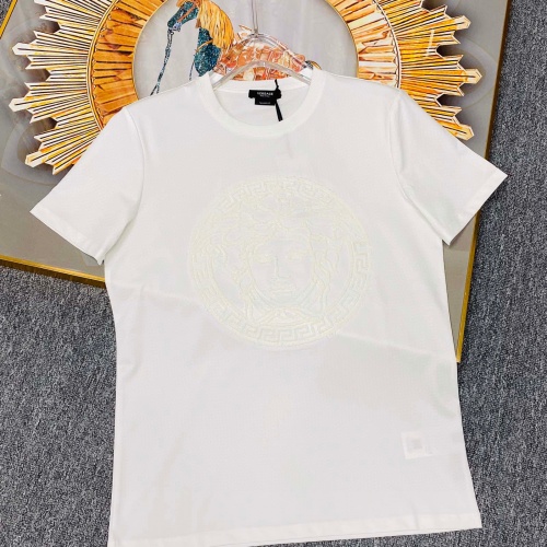Versace T-Shirts Short Sleeved For Unisex #963938