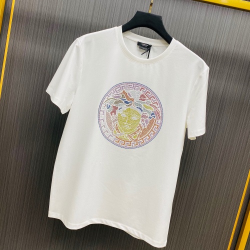 Versace T-Shirts Short Sleeved For Unisex #963942