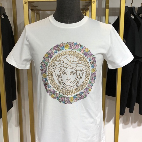Versace T-Shirts Short Sleeved For Unisex #963948
