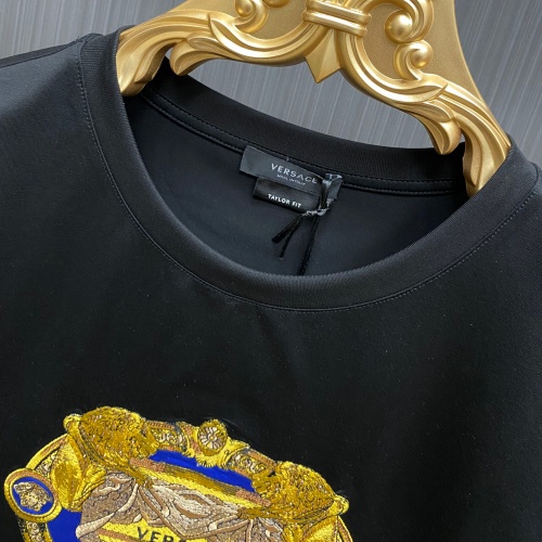 Replica Versace T-Shirts Short Sleeved For Unisex #963976 $68.00 USD for Wholesale