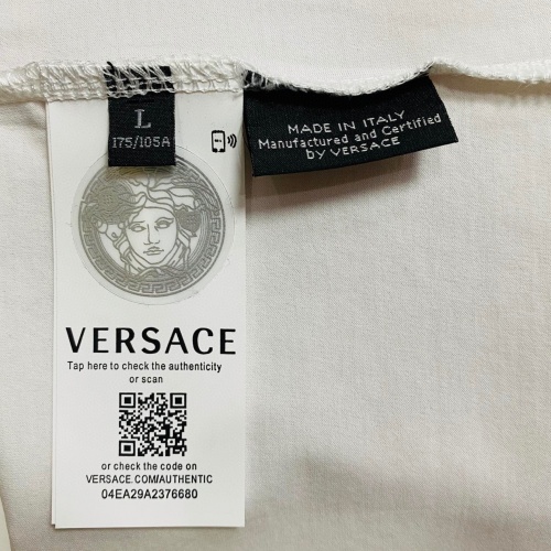 Replica Versace T-Shirts Short Sleeved For Unisex #963978 $68.00 USD for Wholesale