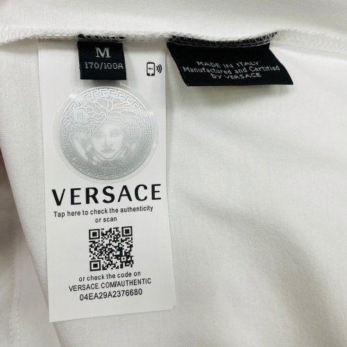 Replica Versace T-Shirts Short Sleeved For Unisex #963988 $68.00 USD for Wholesale