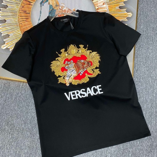 Versace T-Shirts Short Sleeved For Unisex #963994