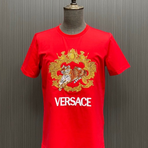 Replica Versace T-Shirts Short Sleeved For Unisex #963996 $68.00 USD for Wholesale