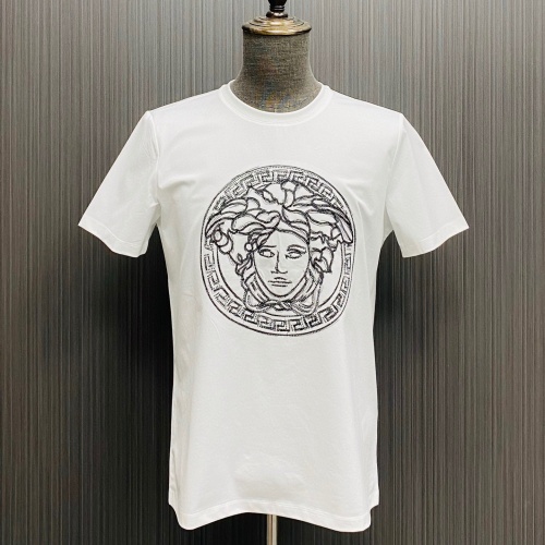 Replica Versace T-Shirts Short Sleeved For Unisex #964010 $68.00 USD for Wholesale