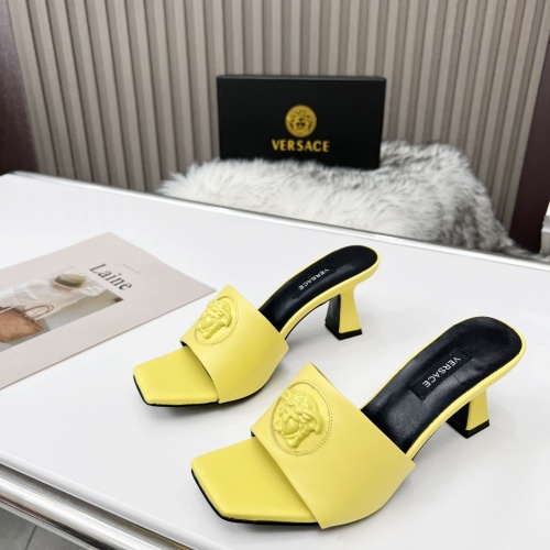 Versace Slippers For Women #964078