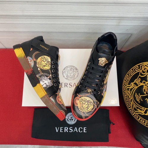 Versace Casual Shoes For Men #964153