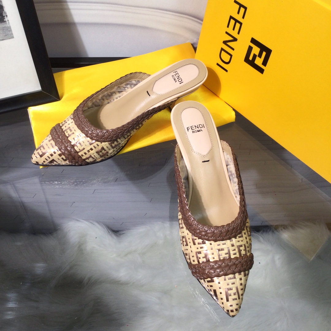 fendi slippers fur