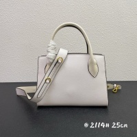 $102.00 USD Prada AAA Quality Handbags For Women #952173