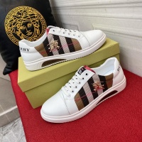 $72.00 USD Burberry Casual Shoes For Men #953571