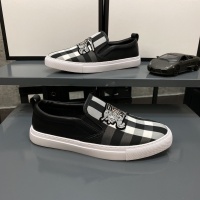 $76.00 USD Burberry Casual Shoes For Men #955719