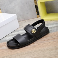 $48.00 USD Versace Sandal For Men #956106