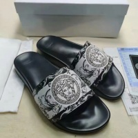 $45.00 USD Versace Slippers For Women #956331