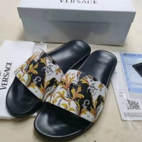 $45.00 USD Versace Slippers For Men #956357