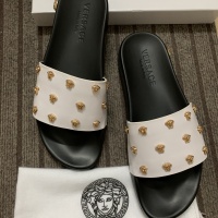 $64.00 USD Versace Slippers For Women #958822
