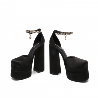 $105.00 USD Versace Sandal For Women #958933