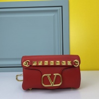 $112.00 USD Valentino AAA Quality Messenger Bags For Women #961200