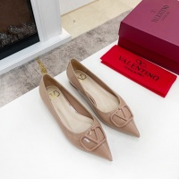 $82.00 USD Valentino Flat Shoes For Women #962152