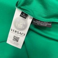 $60.00 USD Versace T-Shirts Short Sleeved For Unisex #963831