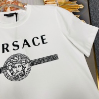 $60.00 USD Versace T-Shirts Short Sleeved For Unisex #963832