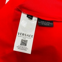 $60.00 USD Versace T-Shirts Short Sleeved For Unisex #963842