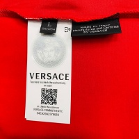 $60.00 USD Versace T-Shirts Short Sleeved For Unisex #963866
