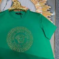 $60.00 USD Versace T-Shirts Short Sleeved For Unisex #963878