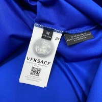 $60.00 USD Versace T-Shirts Short Sleeved For Unisex #963895
